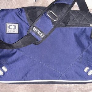 Y2K Quilted Blue Ogio 03507 laptop messenger.